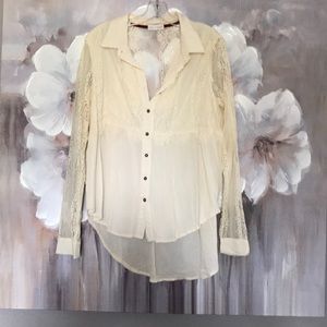 Off white BOHO blouse size M